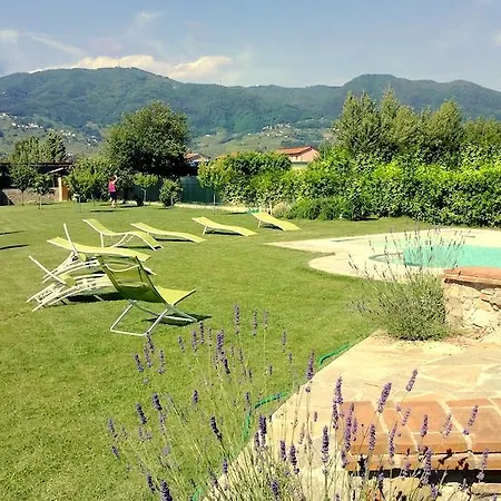 Villa In Lucca